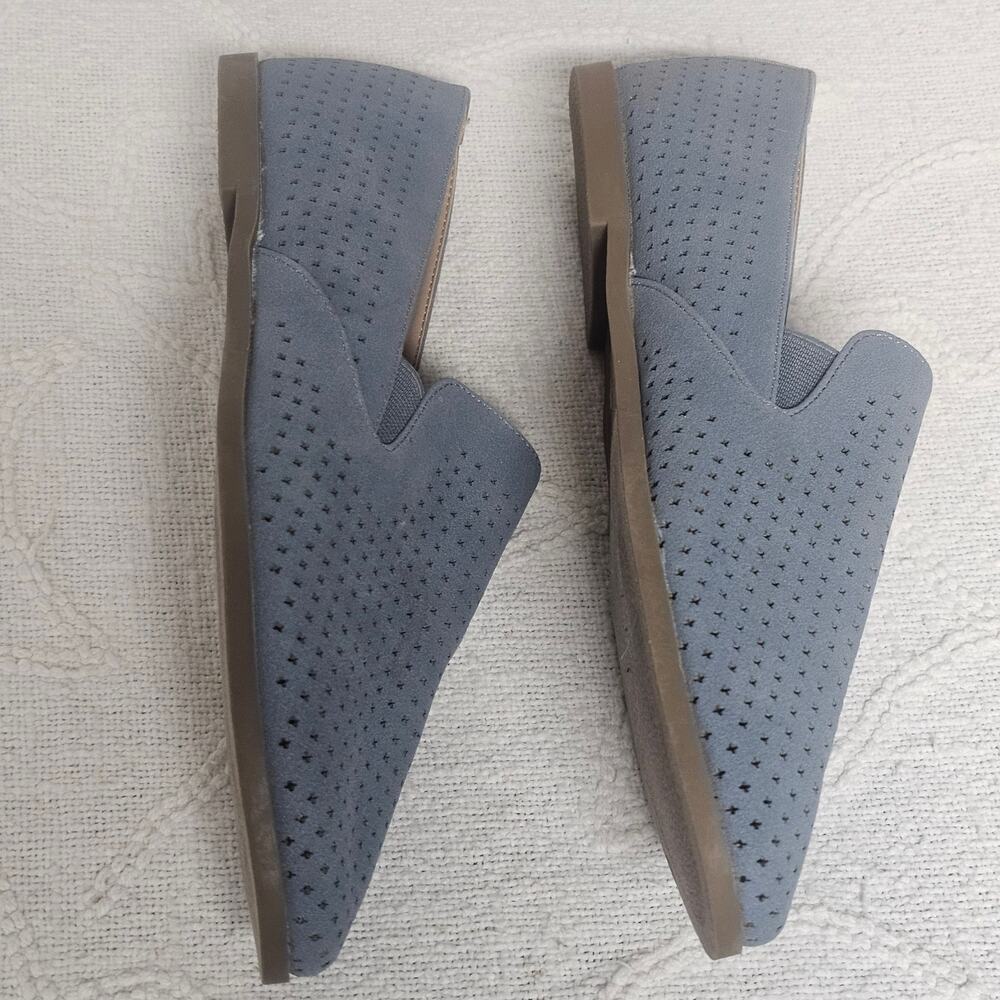 Journee Collection Blue Faux Suede Loafer Size 7.5 Womens Academia Fall Autumn - Picture 2 of 6